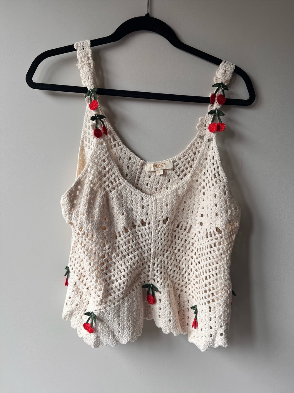 Rebellion White cotton Crochet Tank with Red Cherry Accents  size large - Picture 2 of 7
